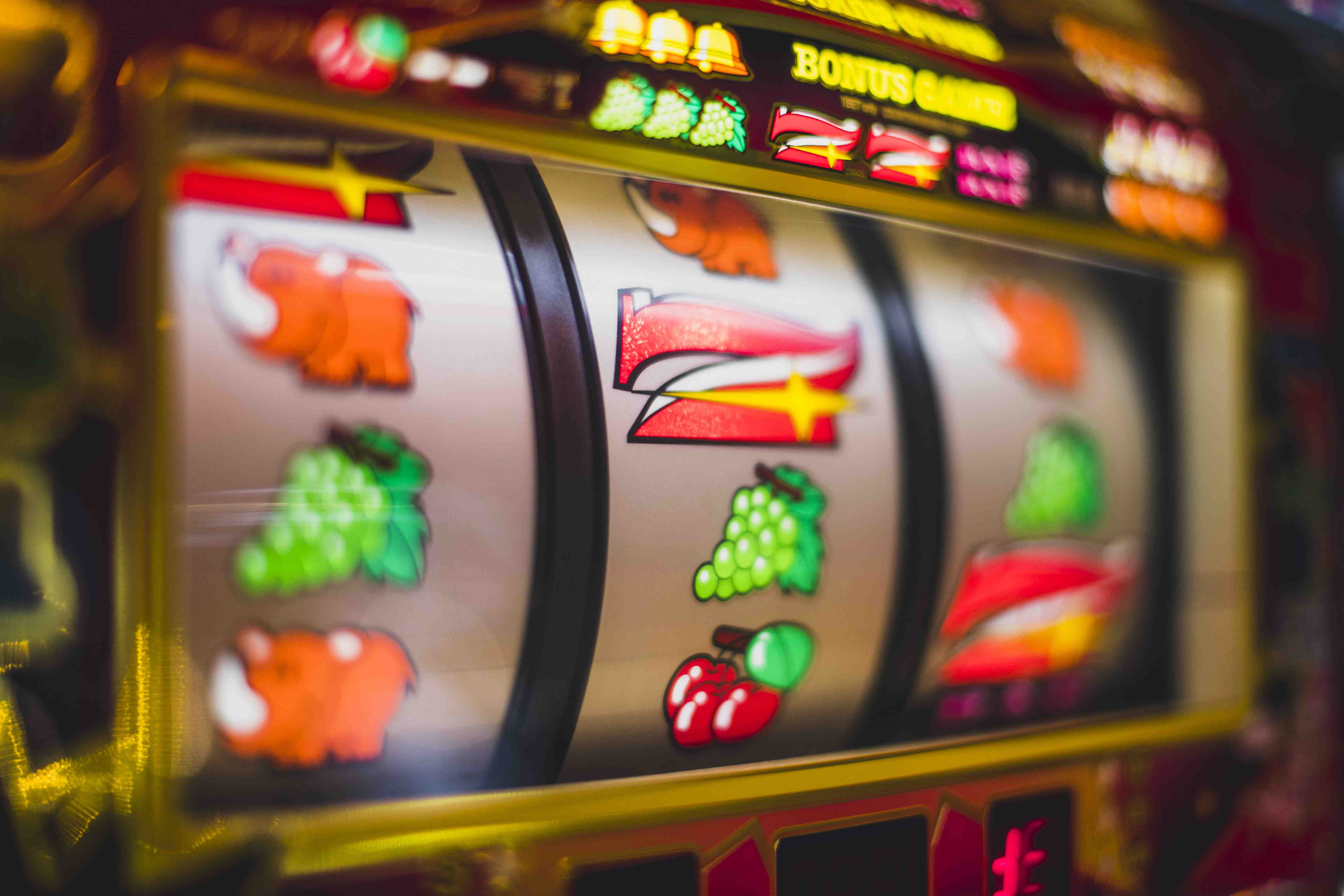 Màn hình slot nổ hũ jackpot tại baitap365 dành cho người chơi Việt Nam trên mobile